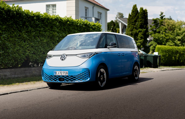 ID. Buzz blå og hvid fra Semler Mobility