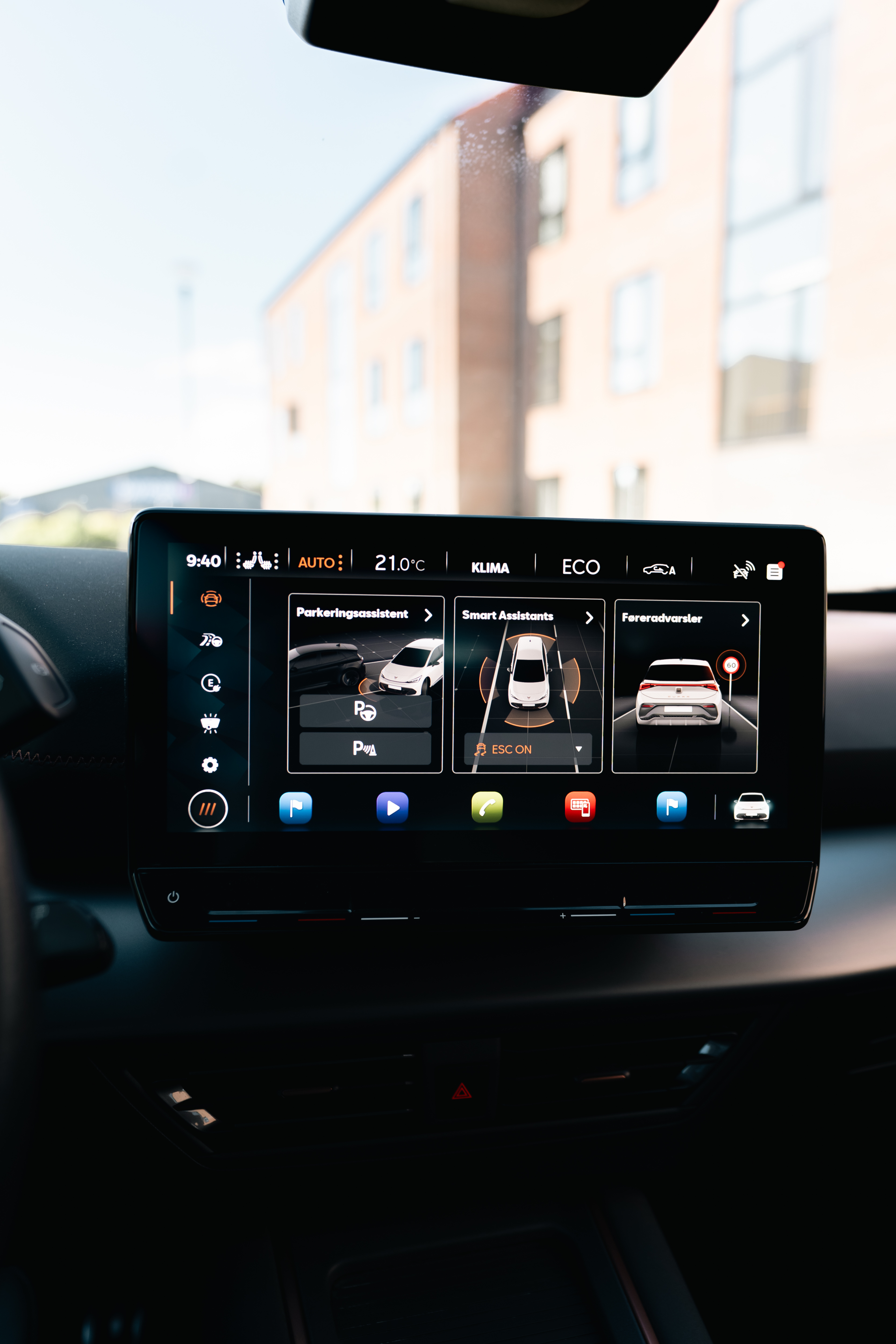 infotainmentskærm i cupra born