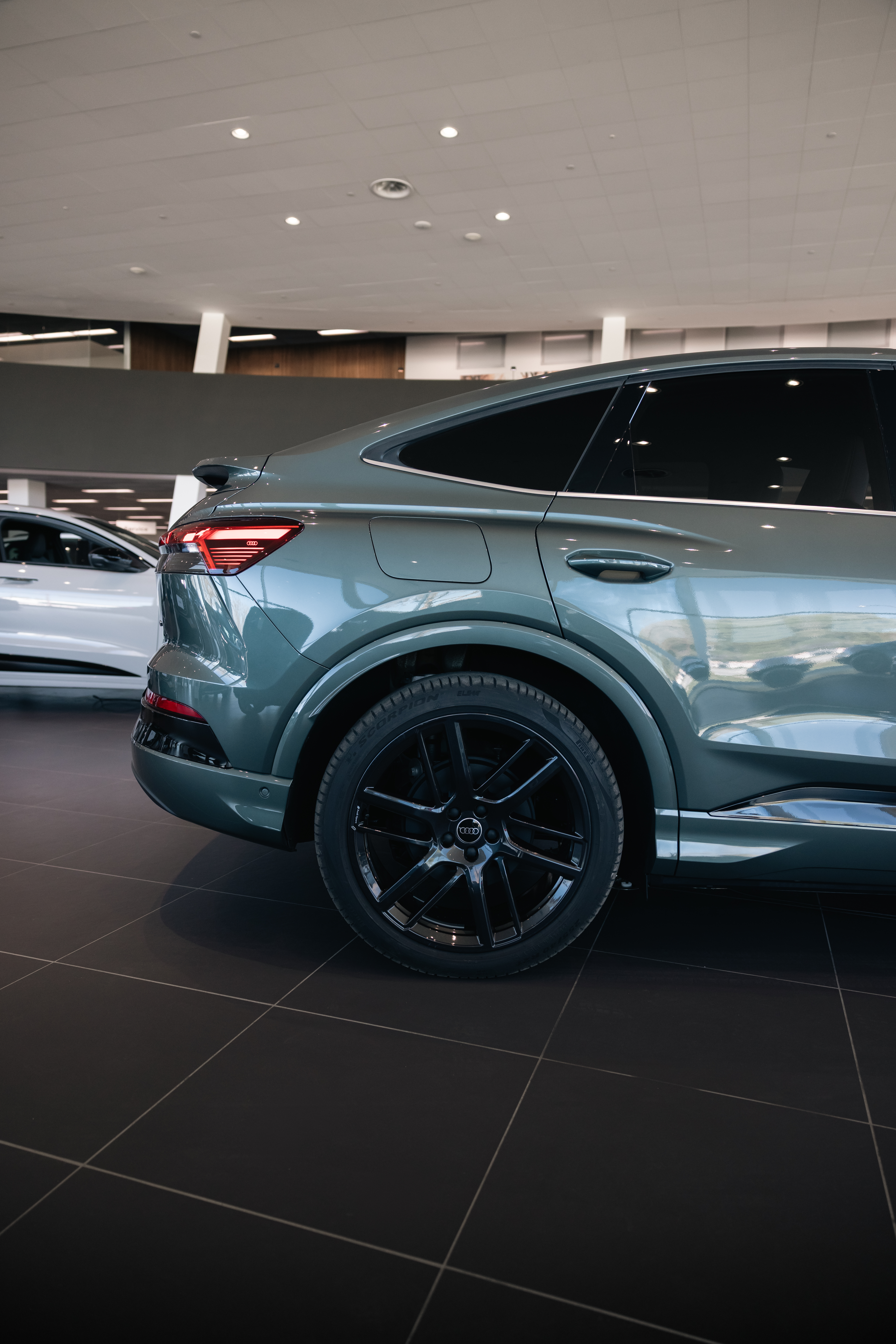 audi q4 e-tron facelift 2026 i semler mobility showroom