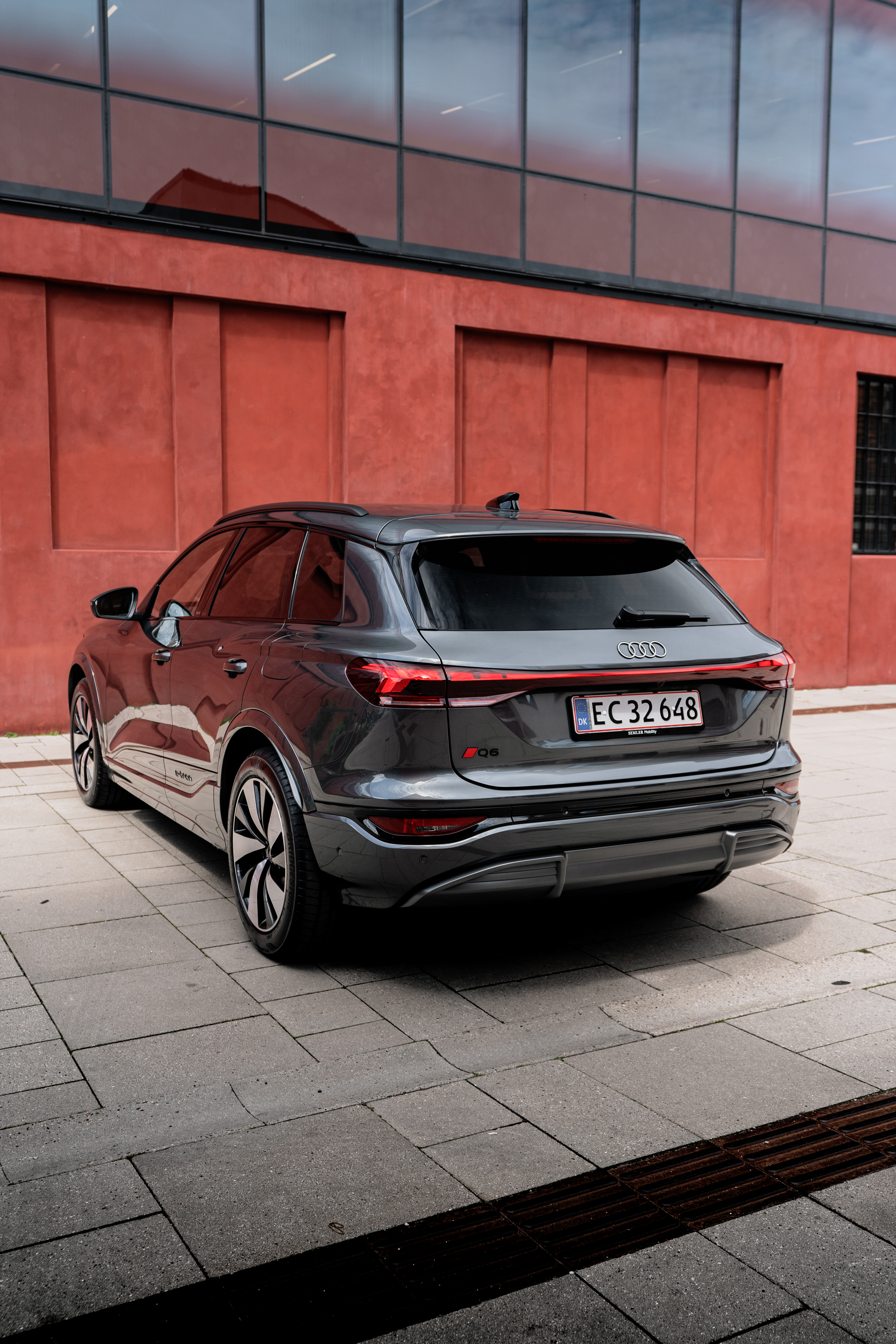Bagenden af en Audi Q6 e-tron