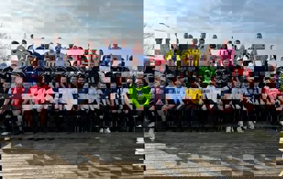 Semler Mobility medarbejdere iført fodboldtrøjer