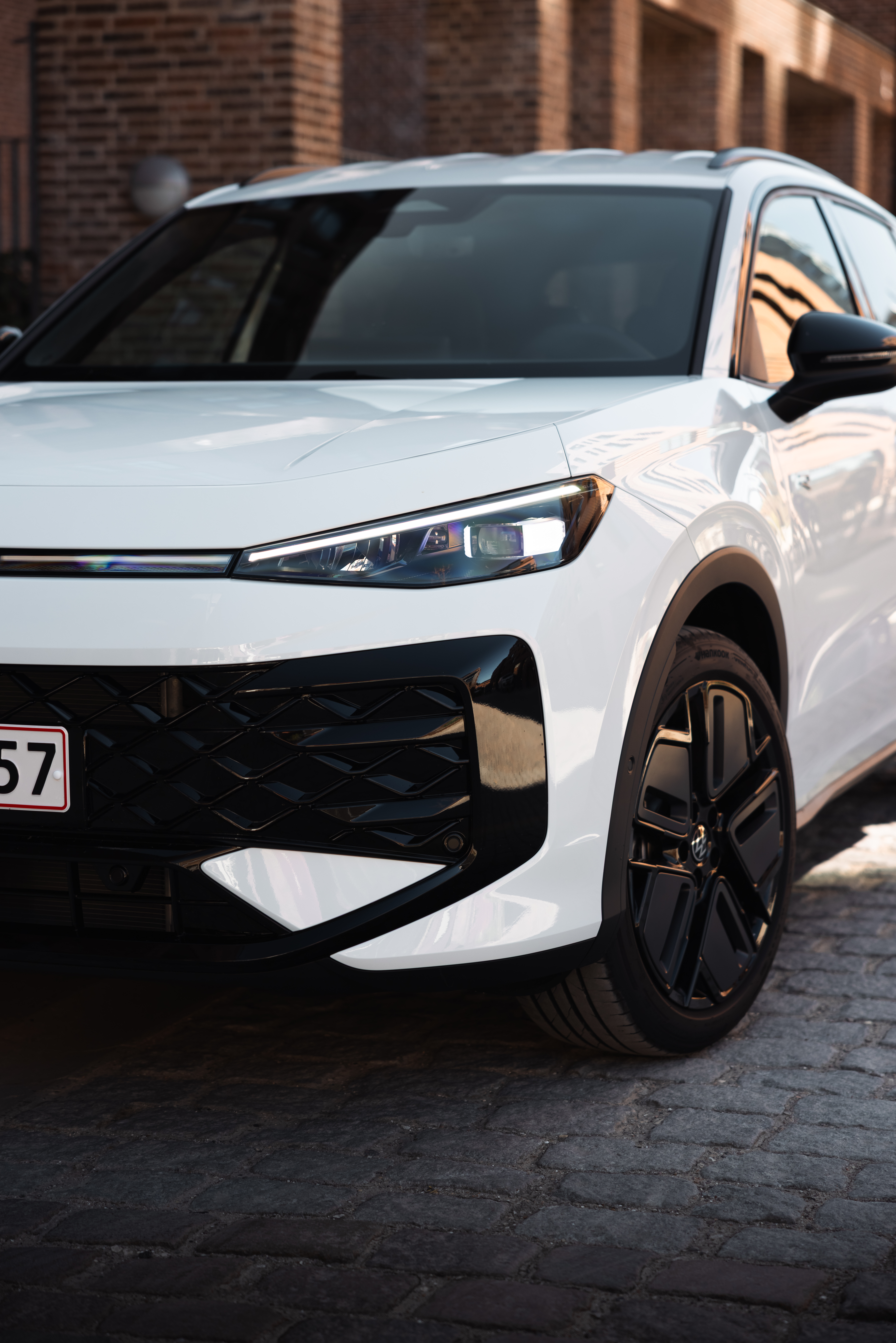 Hvid Volkswagen T-roc forlygter 