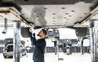 Service 4+ udføres i autoriseret værksted