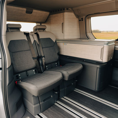 Bagsæder i Volkswagen California med fokus på rummelighed og komfort