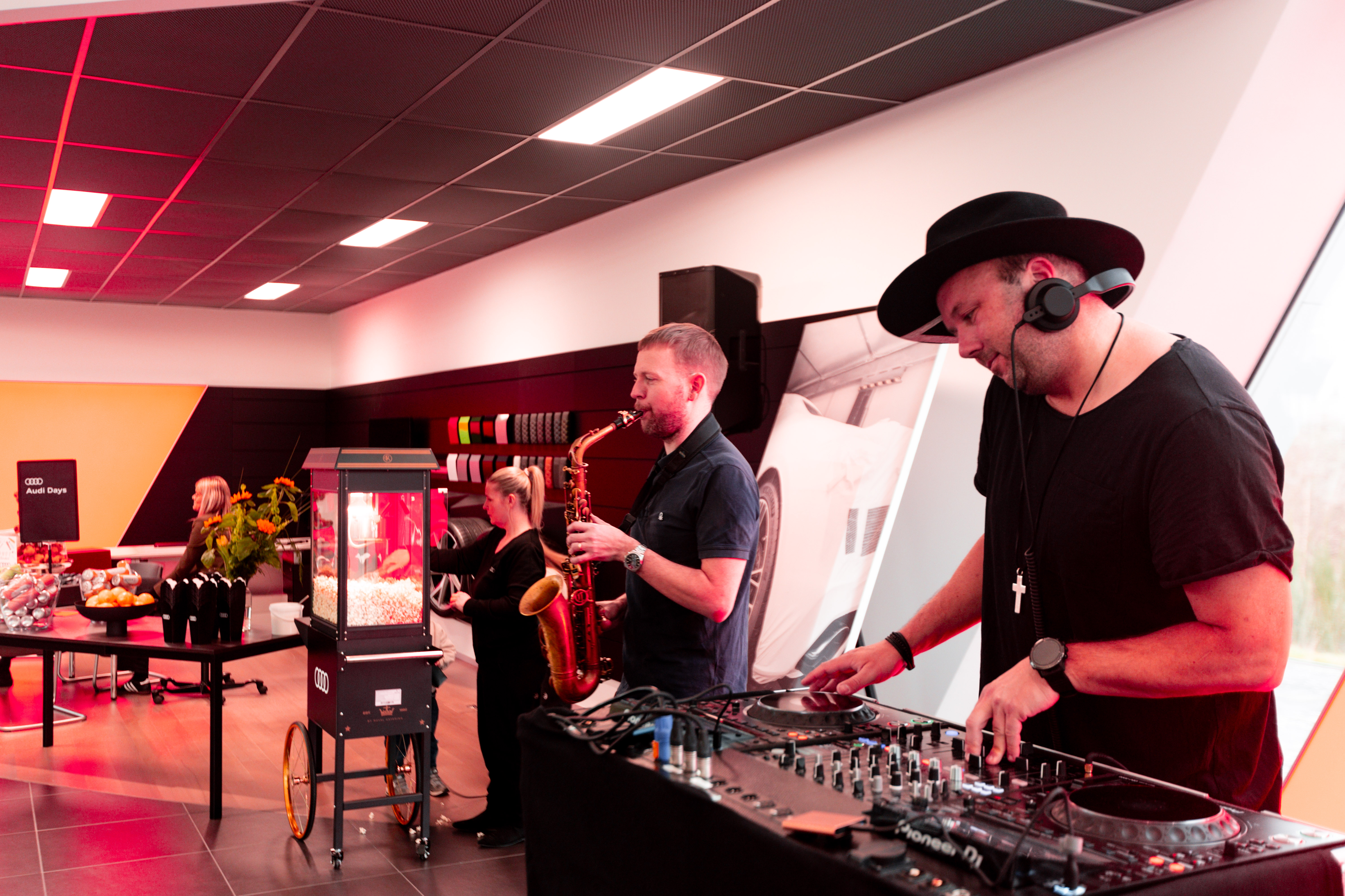 Event hos semler mobility med live musik